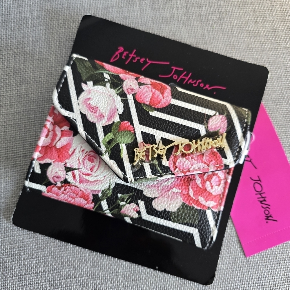 New Betsey Johnson Floral Black Pink Trifold Small ID Credit Card Wallet Purse - Picture 2 of 7